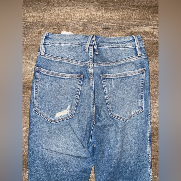 Good American Good Curve distressed ankle jeans NWOT - Picture 11 of 15